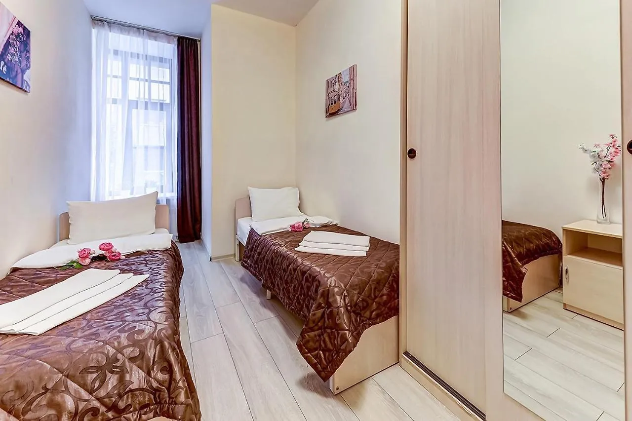 Hotel Democrat On Nekrasova 58 San Pietroburgo 3*,